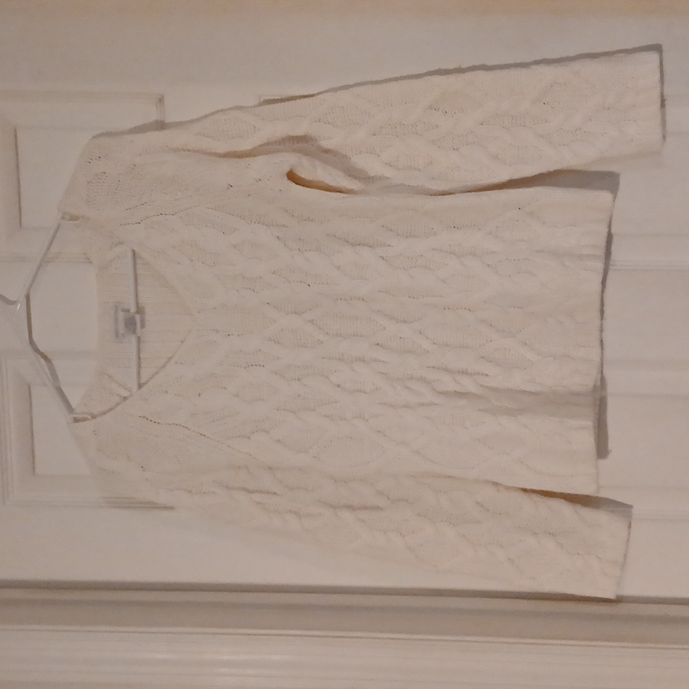 Worthington Women's V-Neck Cream Sweater